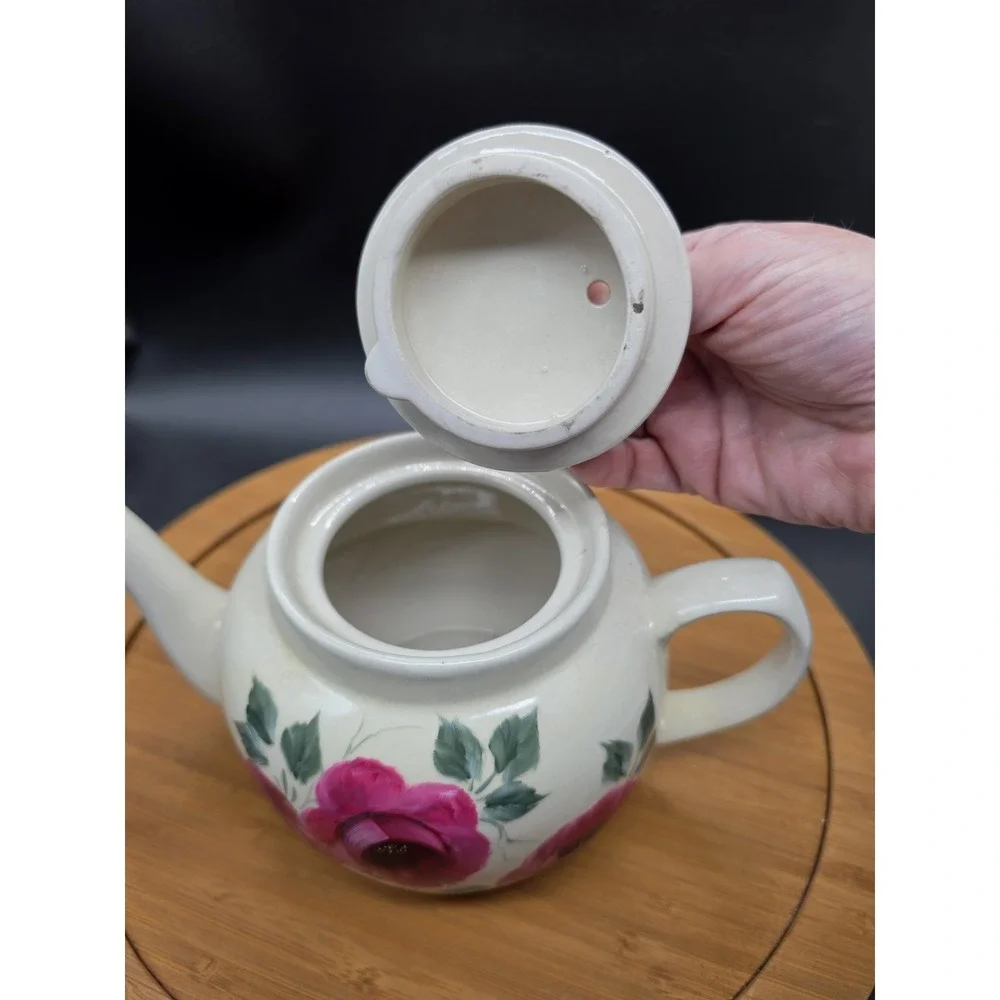 Vintage Hand-Painted Porcelain Teapot –‎ Vibrant Red Cabbage Roses & Peonies